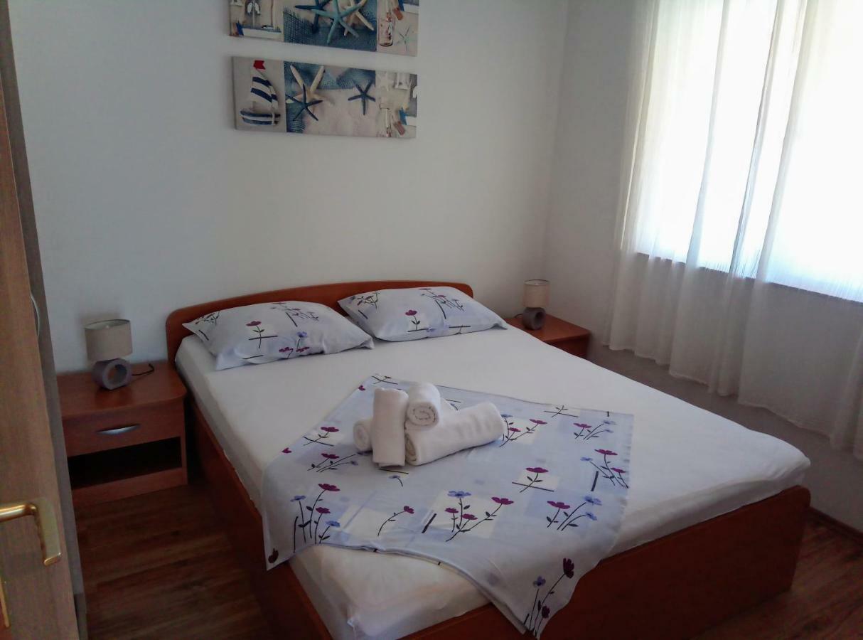 Laura Apartment Hvar Town