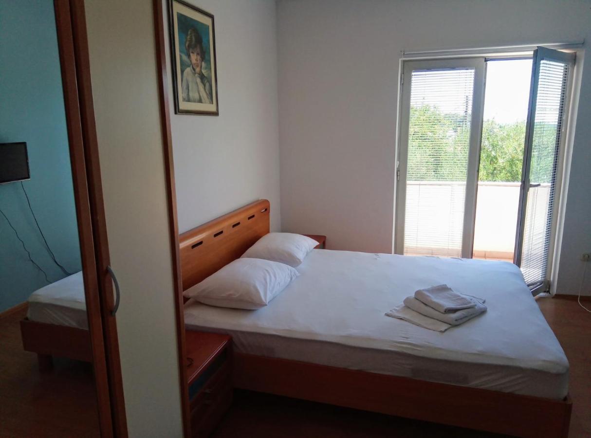 Laura Apartman