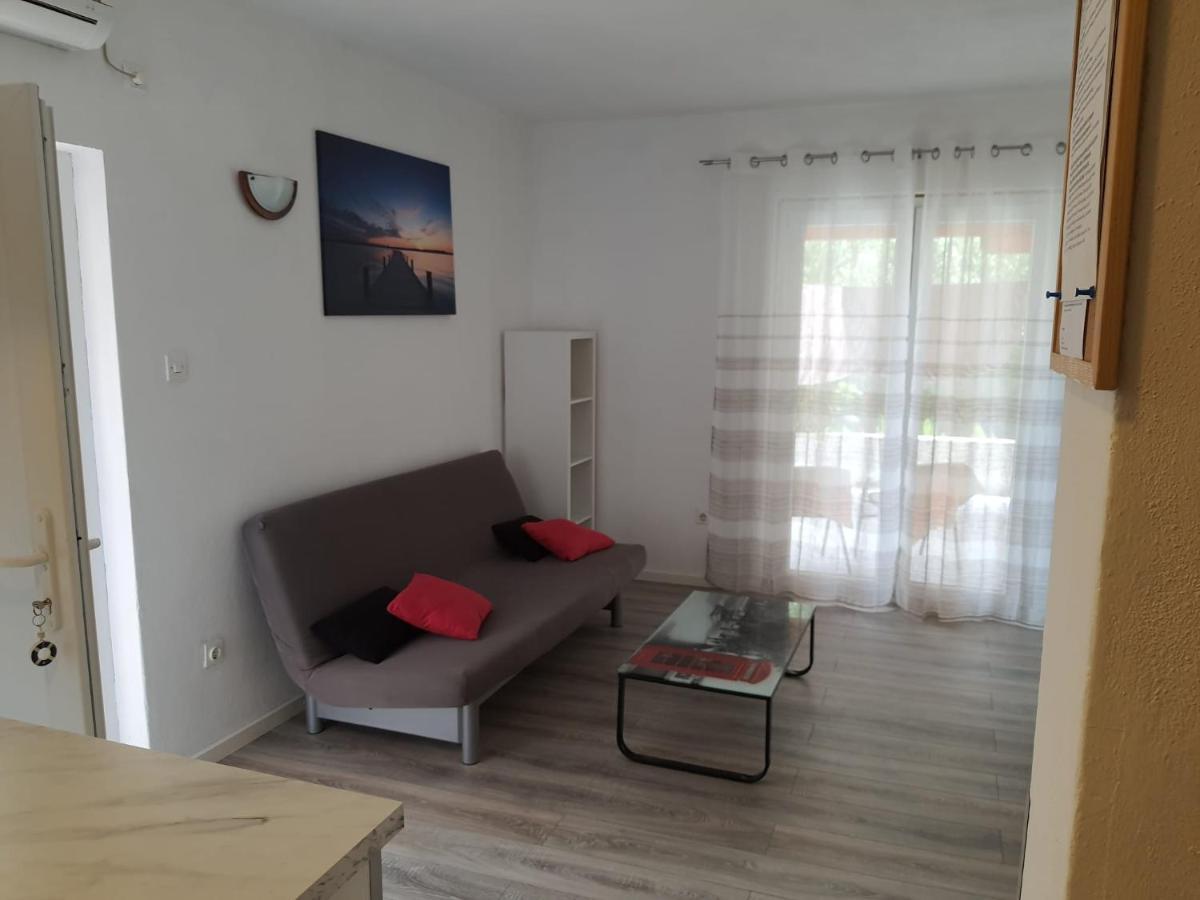 Apartman Laura *