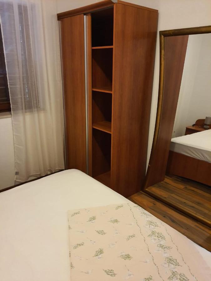 Apartment Laura Hvar Town