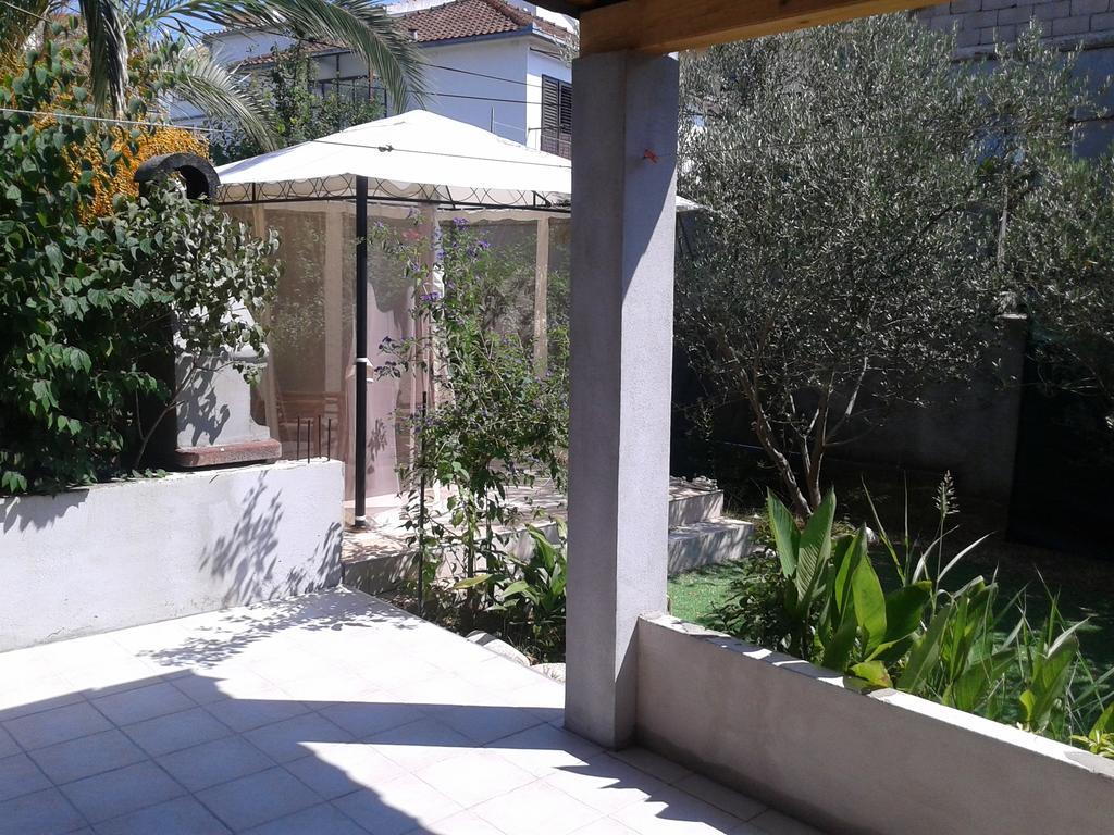 Apartment Laura Hvar Town